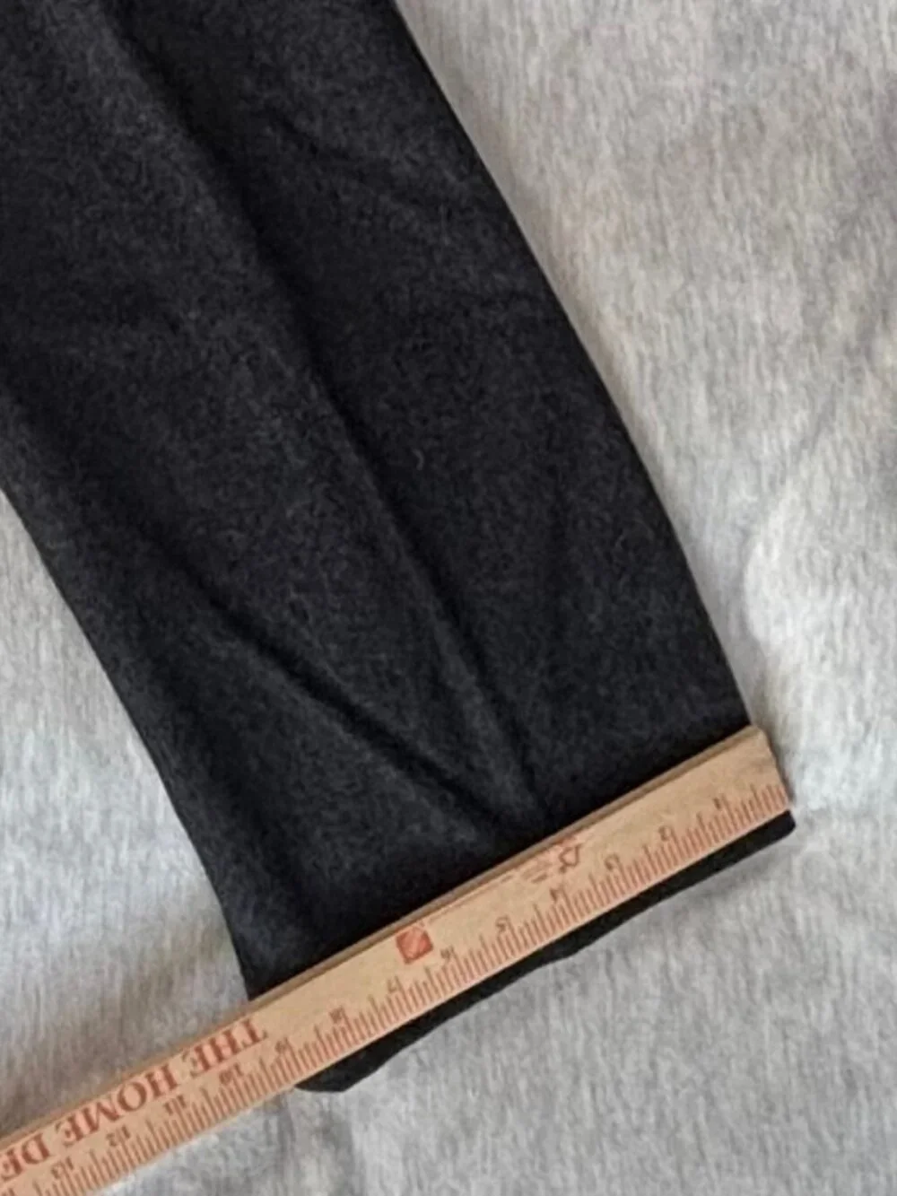 Banana Republic men's lined wool slacks, relaxed leg, 32x30, VGC